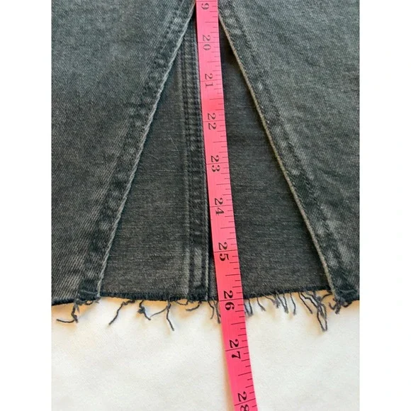 Old Navy Higher High-Rise Denim Midi Skirt Black Button Fly Raw Hem SZ 16 - Picture 7 of 8